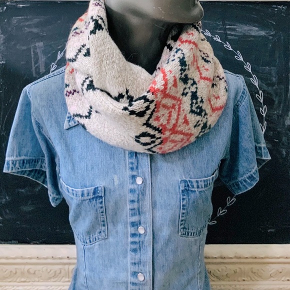 American Eagle Sweater Infinity Scarf NWOT
